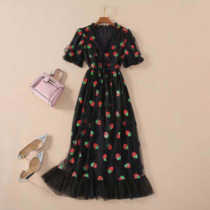 Cross-border 25 dresses  strawberry two-color V-neck fashionable sequined long dress mesh strap pleated dress