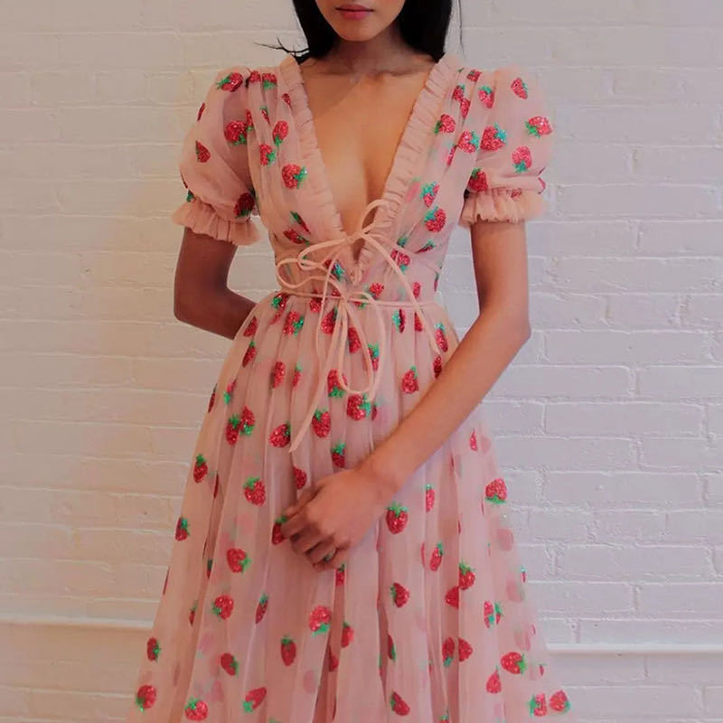 Cross-border 25 dresses  strawberry two-color V-neck fashionable sequined long dress mesh strap pleated dress