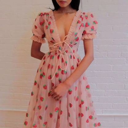 Cross-border 25 dresses  strawberry two-color V-neck fashionable sequined long dress mesh strap pleated dress