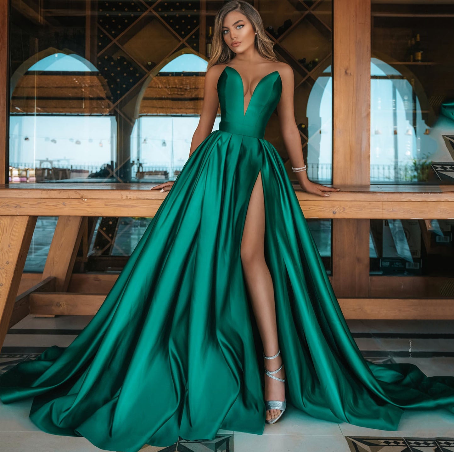 2025 autumn winter new  New Popular trade women's clothing,  sexy deep V split long dress wedding dress