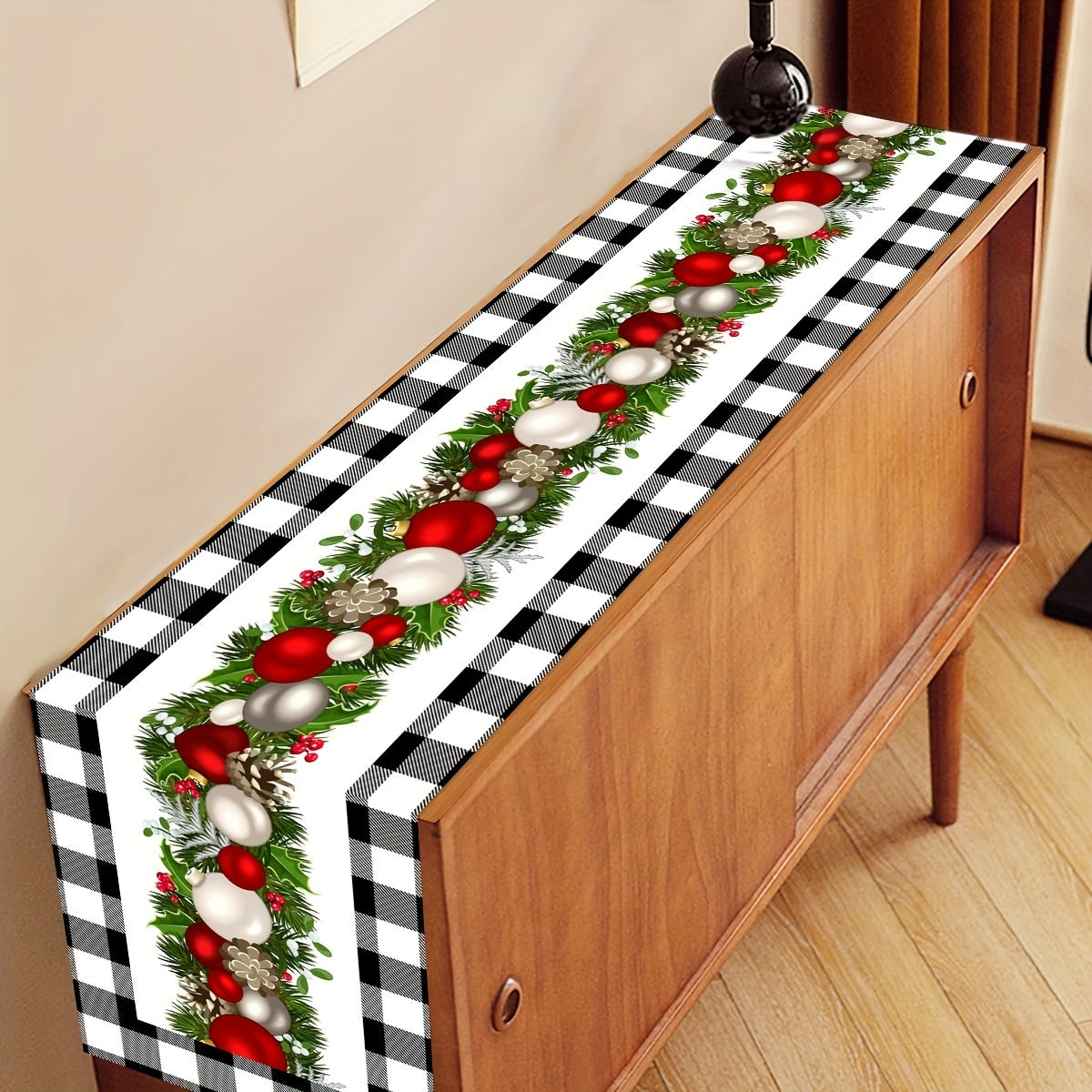 Christmas Table Runner - 1pc Polyester Buffalo Check with Festive Xmas Balls Print, Perfect for Home Decor, Holiday Gatherings, Wedding, Bridal Shower, Birthday, Anniversary - Machine-Washable Table Decor