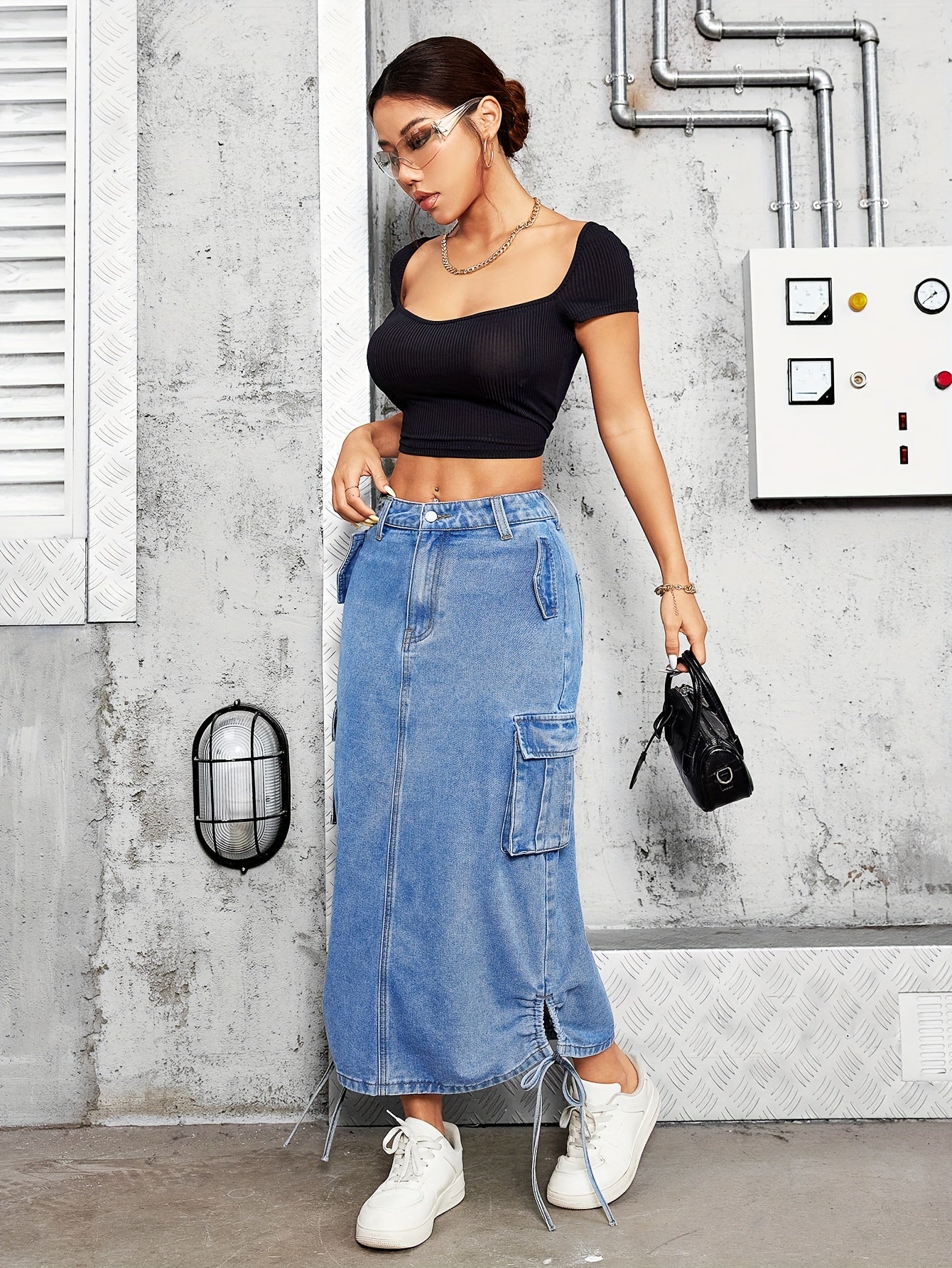 Womens Classic Maxi Denim Skirt - Soft Light Washed Blue with Adjustable Side Drawstring, Stylish Multi-Pocket Cargo Design, and Durable Denim Material for Comfortable Everyday Wear