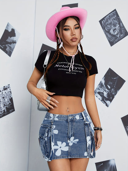 Charming Floral Cargo Denim Skirt - Trendy Unique Design with Flap Pockets, Street-Fashion Style, Perfect for Summer, Casual Chic Mini Skirt