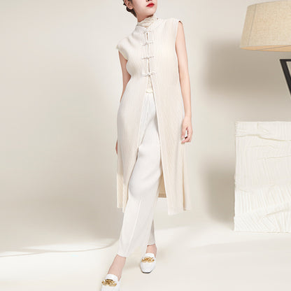 2025 sleeveless trench coat vest long slim and thin versatile split pleated retro Chinese coat female autumn