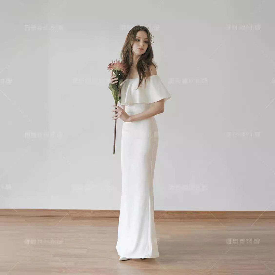 LOVECCR  Simple White off-Shoulder Wedding Dress Toast Floor Banquet Birthday Lawn Wedding Trip Shoot Fairy
