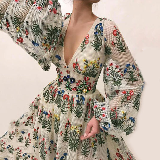 New  new dress Bohemian retro pattern colorful embroidery sexy loose dress