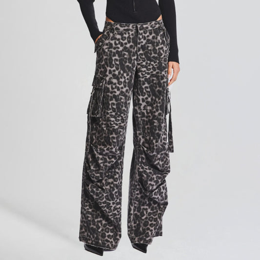 2025 spring and summer new  leopard print printing multi-pocket decorative design sense tooling denim casual trousers women