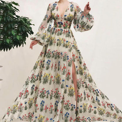 New  new dress Bohemian retro pattern colorful embroidery sexy loose dress