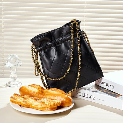 Strictly selected bucket lucky bag bag genuine leather popular tote bag women's large-capacity messenger bag shoulder bag diamond chain