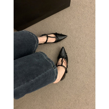 2025  Xiaoxiangfeng pointed red shoes women's new popular popular flat-bottomed small leather shoes spring and autumn Mary Jane single shoes
