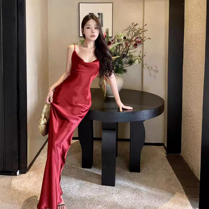 2025 Hong Kong style retro suspender red acetic acid sexy swinging collar long dress hip wrap thin backless dress dress