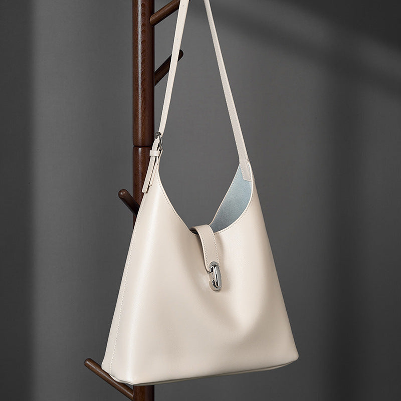 Autumn and summer popular new niche portable tote bag for women's summer cowhide large capacity single shoulder underarm messenger bag for women