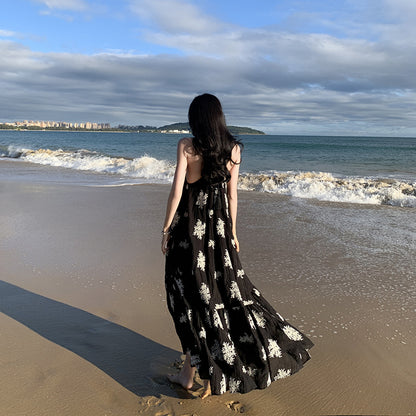 2025 Black and white embroidery neck dress women's summer Sanya skirt lazy wind loose large size beach skirt floral suspender dress