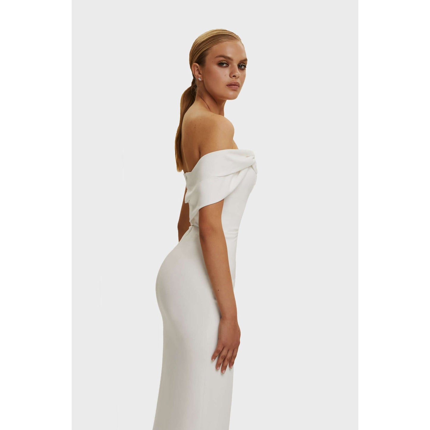 LOVECCR 2023 Popular trade new summer one-word shoulder speed  high-end temperament dress bandage 2025 white women's clothing