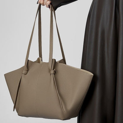 2025 First layer cowhide big bag  new spring and summer commuting versatile tote bag large capacity portable wing bag