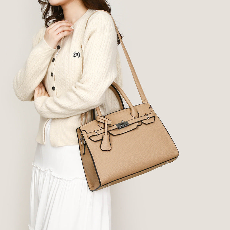 2025 Bag Autumn Women's popular Fashion Classic Platinum Bag Versatile Temperament Large Capacity Handbag Premium Commuter Bag