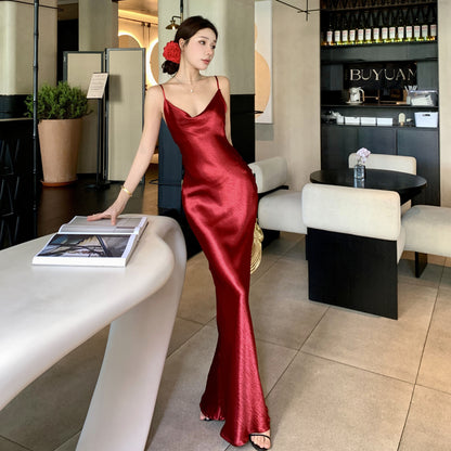 2025 Hong Kong style retro suspender red acetic acid sexy swinging collar long dress hip wrap thin backless dress dress