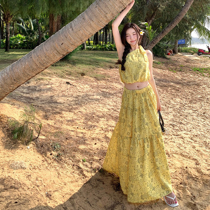 2025 Thailand travel bohemian suit age-reducing yellow slanted shoulder vest top floral long skirt swing skirt two-piece set