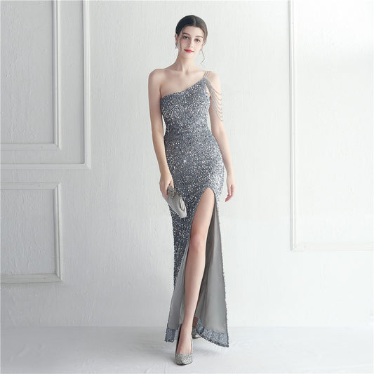 19975 #Craft beads, shoulder suspenders, buttocks, split ends, legs, nightclub evening dress, Popular trade dress