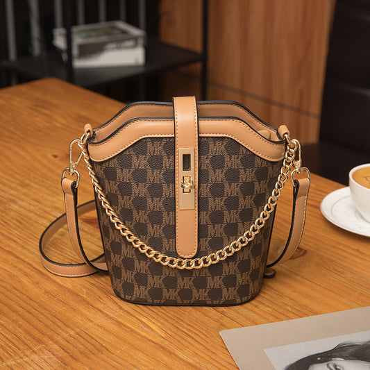 2025 Niche texture underarm small bag printed chain shoulder bag popular new fashion retro simple women's messenger bag