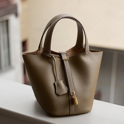 2025 Leather women's bag bucket bag versatile classic vegetable basket first layer cowhide women's bag  new handbag bag