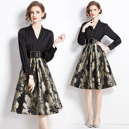 Spring and Autumn new temperament, high sense, waist and thin lace-up, medium and long fake two-piece deep V-neck printed dress tide