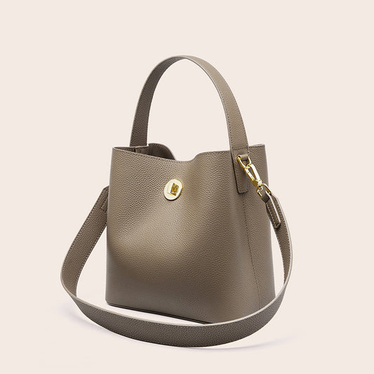 2025 Leather large-capacity bucket bag 2023 autumn and winter new shoulder messenger bag versatile portable women's bag