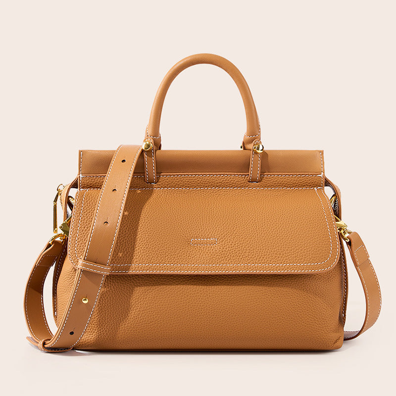 2025 Strictly selected large-capacity women's bags, first-layer cowhide bags, popular new shoulder messenger bags, genuine leather mailman briefcases