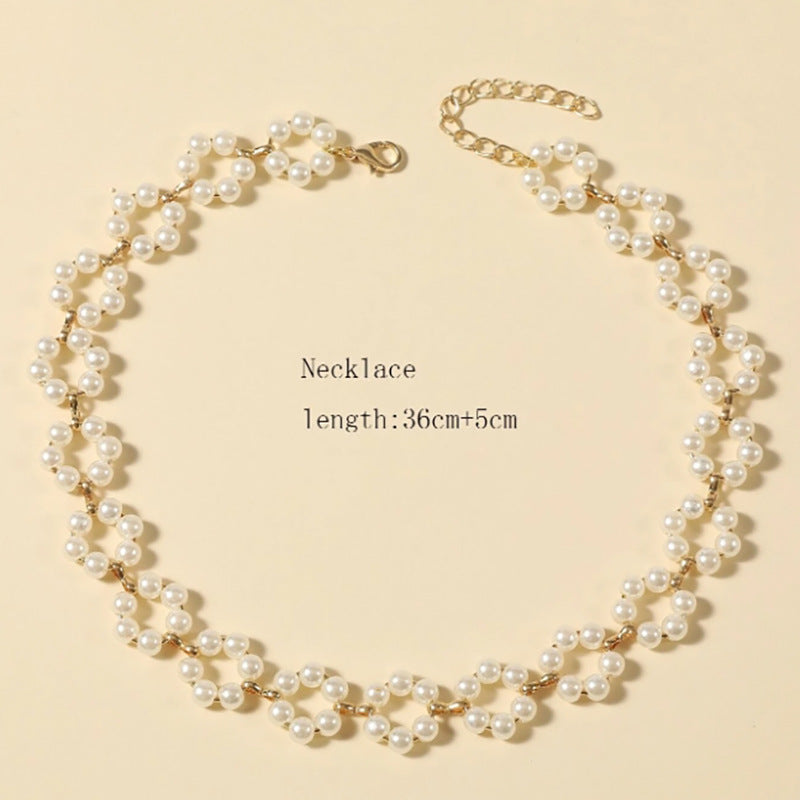 LOVECCR Cross Border New Creative Retro Simple Pearl Necklace Women's Light Luxury Exquisite Clavicle Chain Ins Style Necklace Fashion