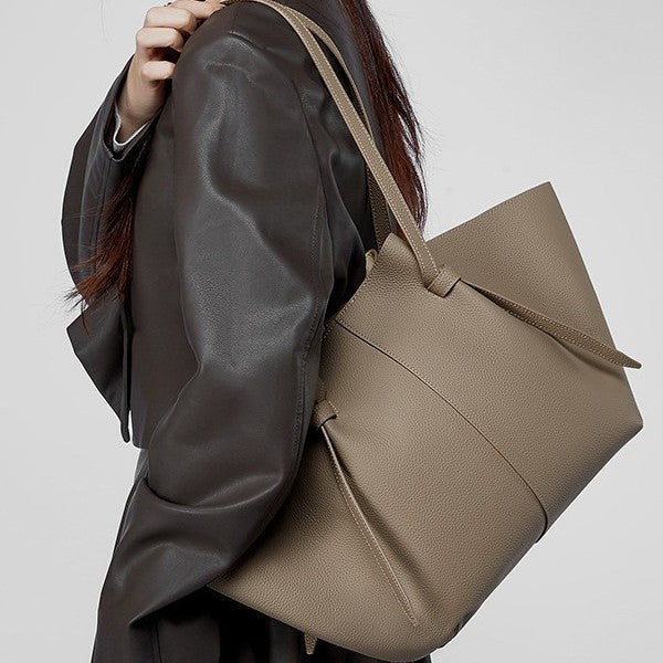 2025 First layer cowhide big bag  new spring and summer commuting versatile tote bag large capacity portable wing bag