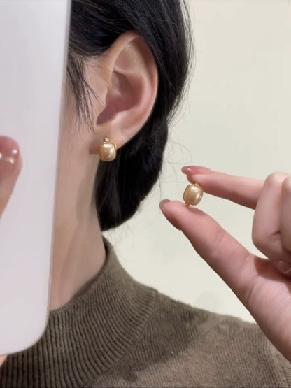 Temperament  champagne square pearl ear buckle niche light luxury high sense fashion versatile earrings popular earrings