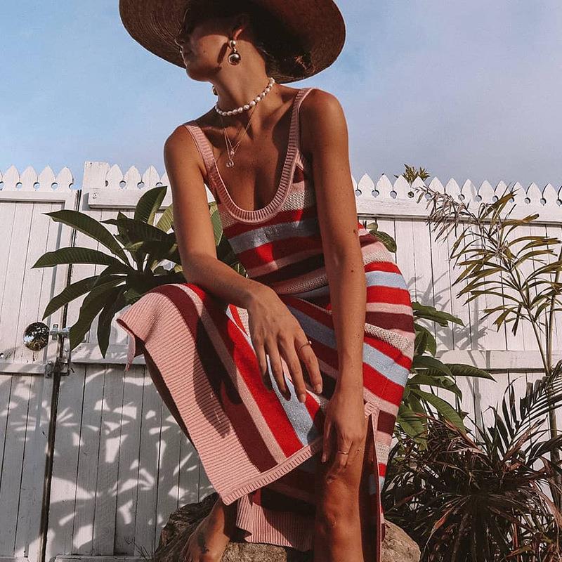 Spot processing custom Russian knitted long dress women's clothing  sleeveless hollow backless striped dress women