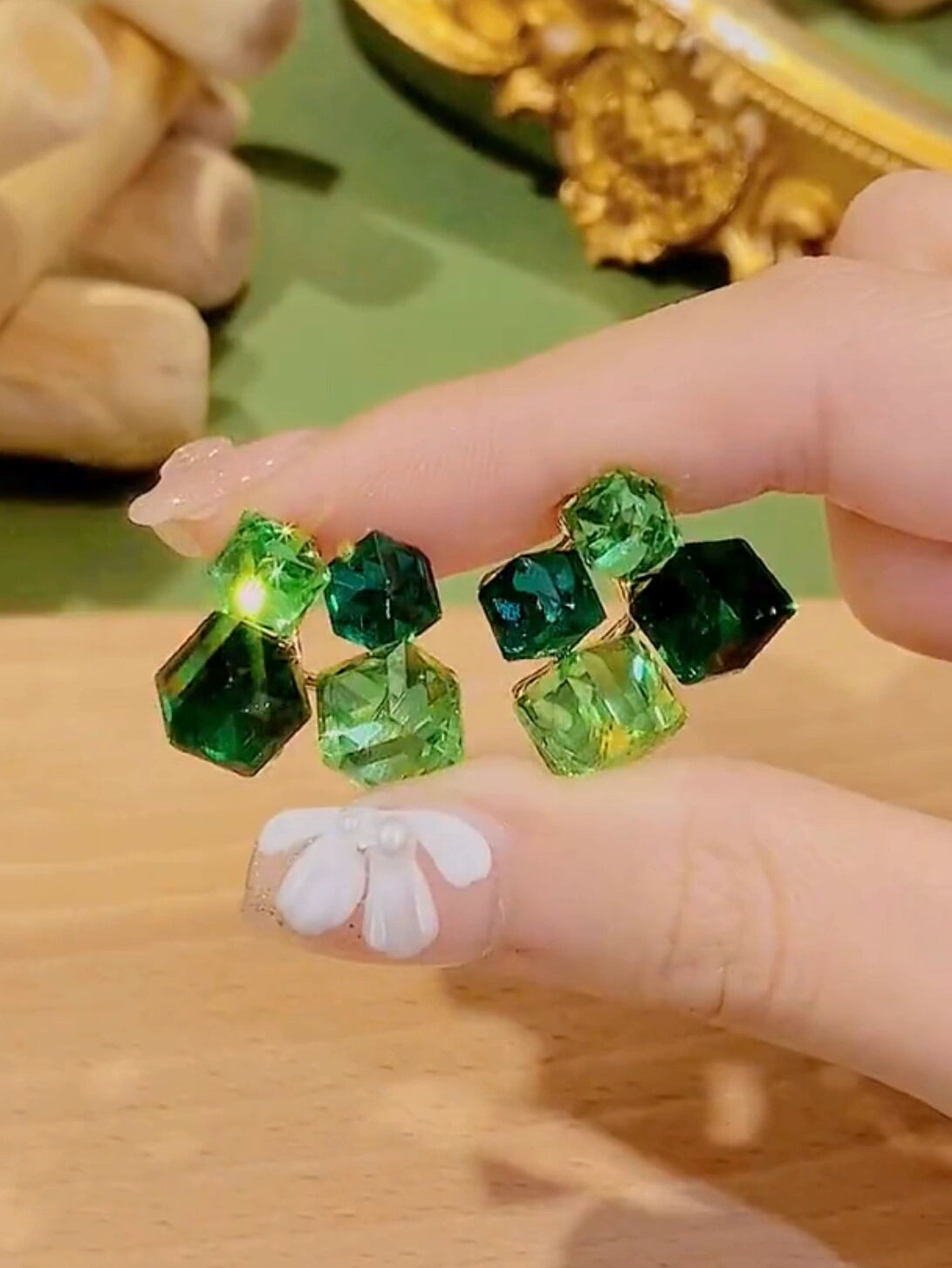 Temperament green zircon crystal square stud earrings women's 925 silver needles exquisite versatile light luxury high-end earrings earrings