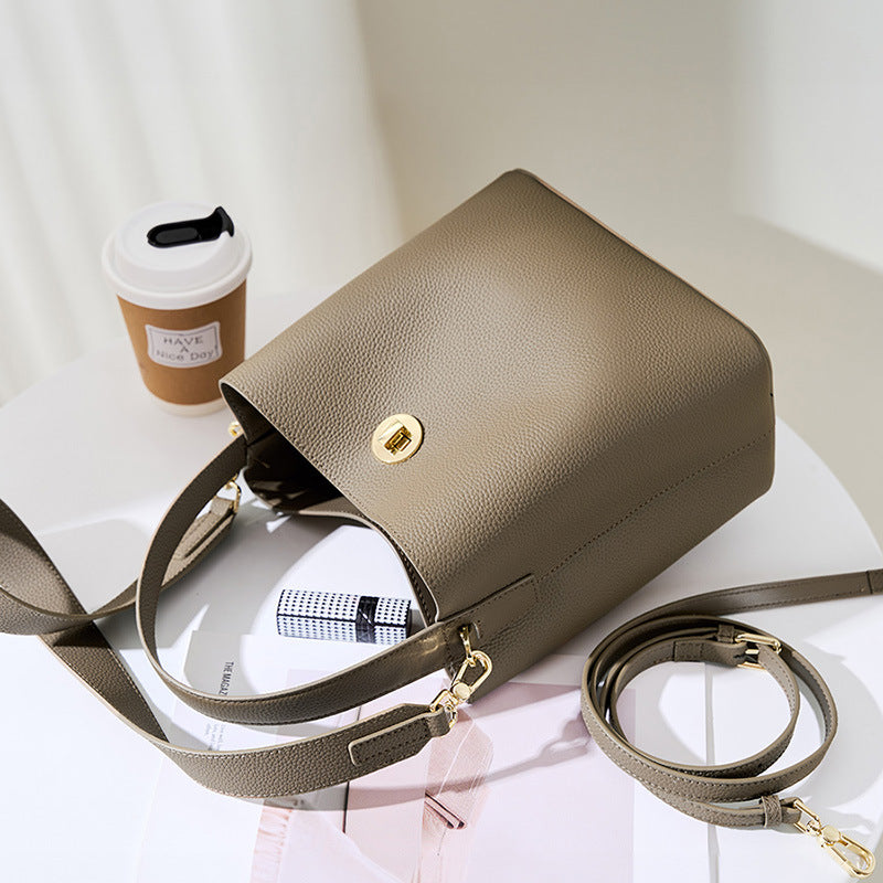 2025 Leather large-capacity bucket bag 2023 autumn and winter new shoulder messenger bag versatile portable women's bag