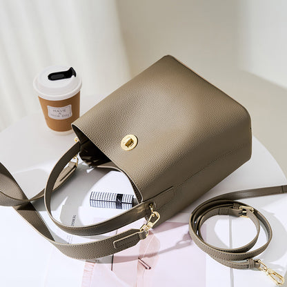 2025 Leather large-capacity bucket bag 2023 autumn and winter new shoulder messenger bag versatile portable women's bag