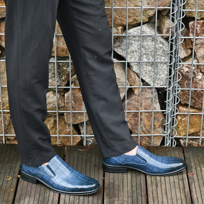 Plus Size Mens Slip On Dress Shoes - Timeless Solid Color Design, Exuding Elegant Sophistication, Ultra-Comfy Cushioning, Slip-Resistant, Durable - Perfect for Outdoor Enthusiasts and Active Men, Ideal for Walking, Hiking, and Other Casual Activities